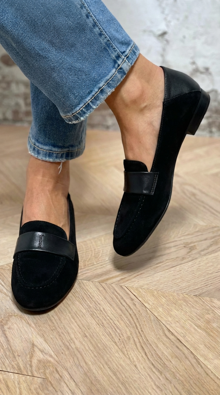 MOCASSINO CLASSICO CON FASCIA LISCIA